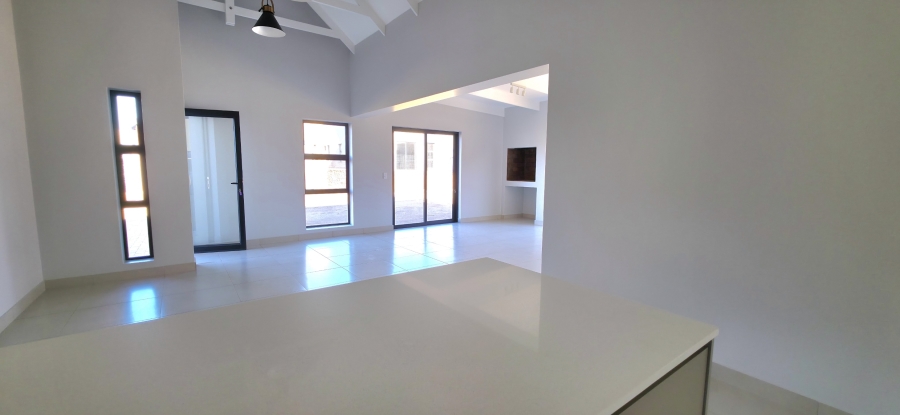 2 Bedroom Property for Sale in Hartland Lifestyle Estate Western Cape